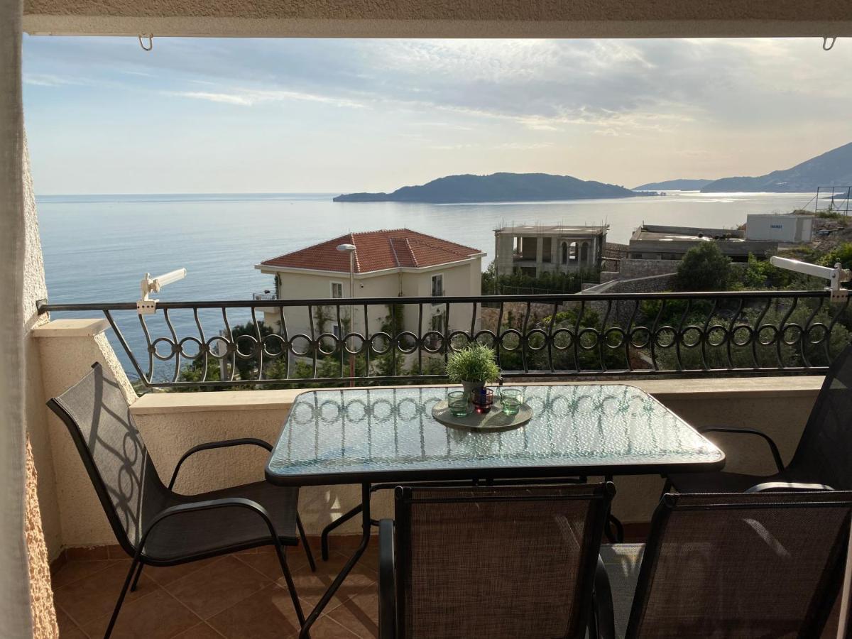 Apartment Blue Sveti Stefan Exteriör bild