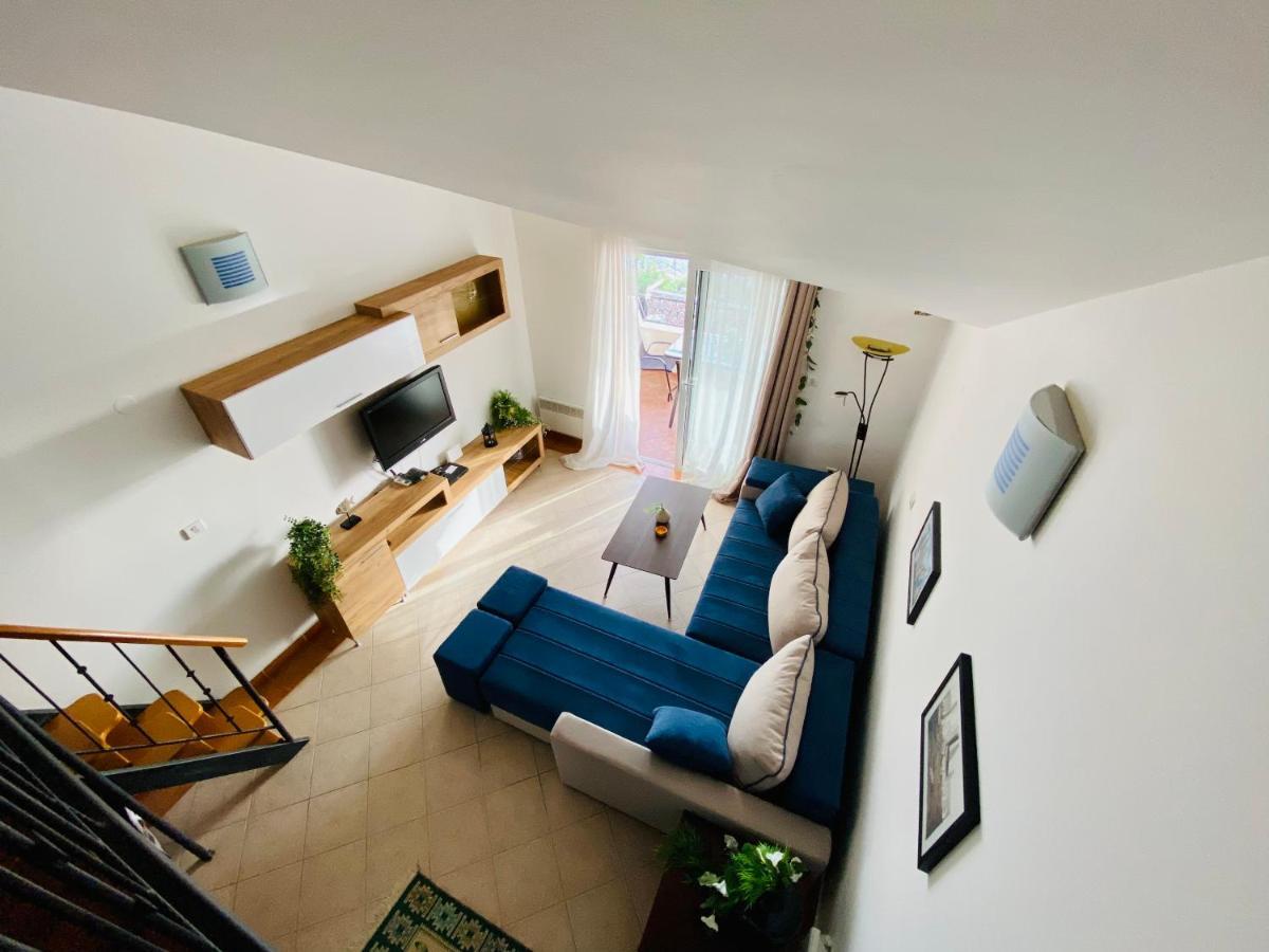 Apartment Blue Sveti Stefan Exteriör bild